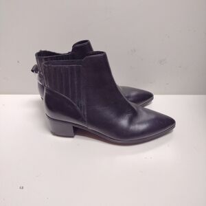 Halogen booties size 6.5